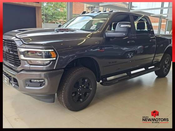 RAM 3500 6.7 I6 TURBO DIESEL LARAMIE NIGHT EDITION CD 4X4  AUTOMÁTICO